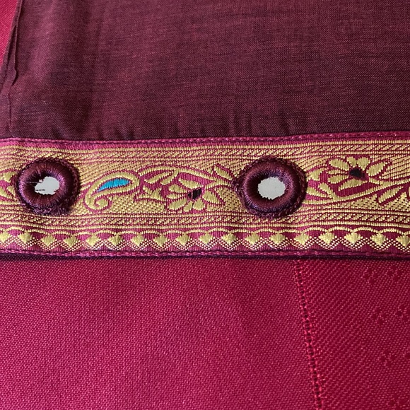Tablewear By Marsha Blanke NWOT Table Runner Burgundy Color Made in India - Picture 4 of 7